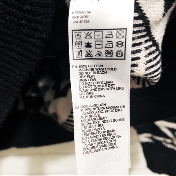 Forever 21 Aztec Print Sweater - Picture 7 of 7